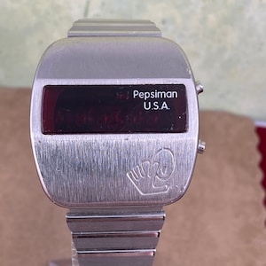 Vintage Fossil Pepsiman U.S.A. Light Emitting Diode Water