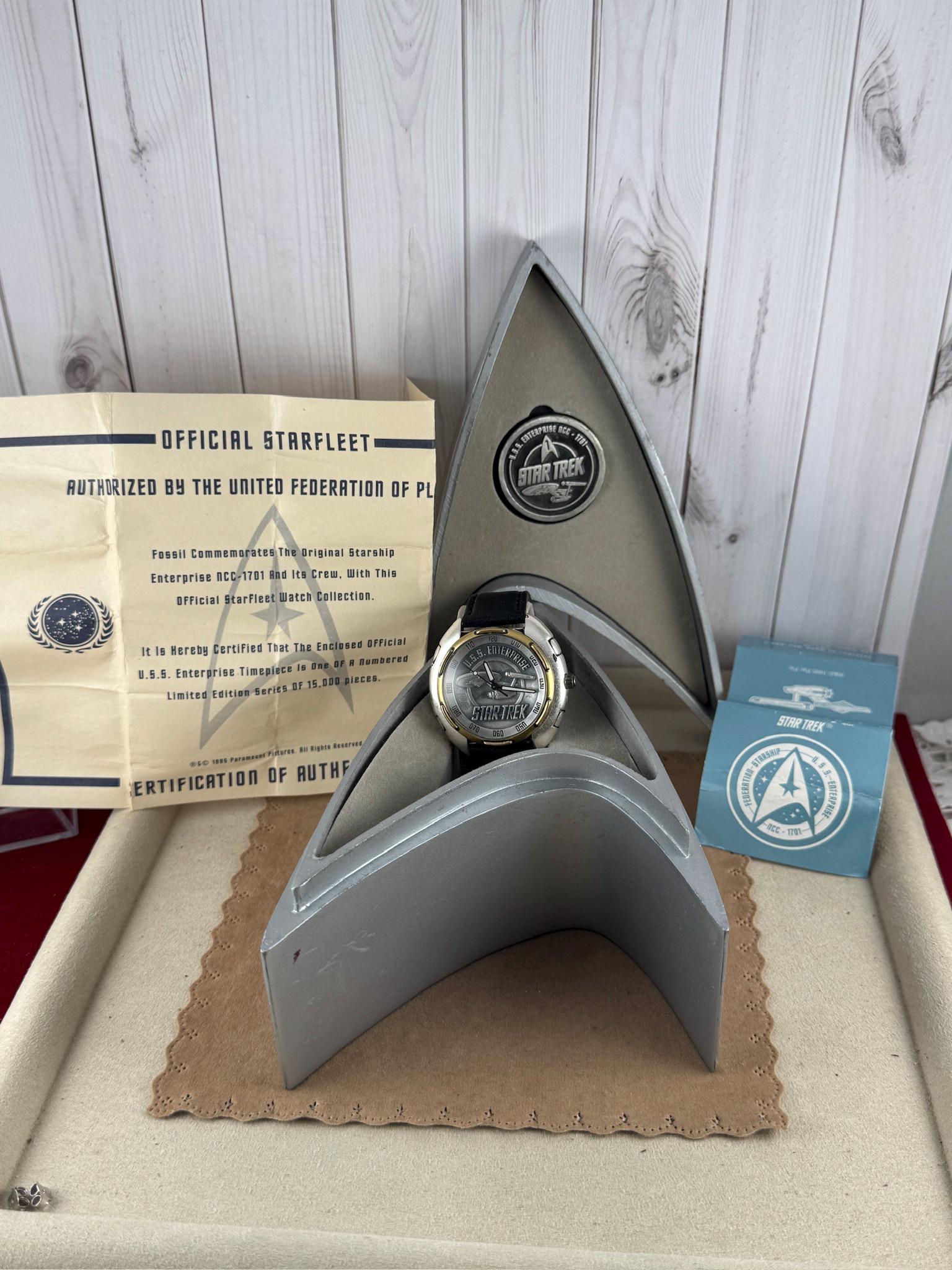 Star Trek USS Enterprise Fossil watch with case Star trek 1995 U.S.S. Enterprise Startrek | Mercari main image 2