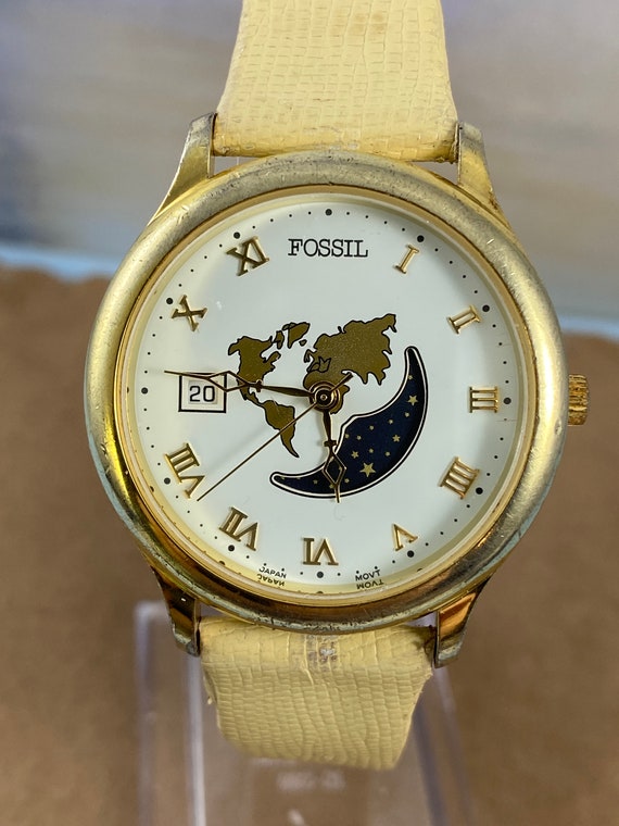 fossil moon phase watch