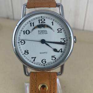 RARE 1984 FOSSIL COLLECTION MOON PHASE WATCH Fossil Moon Phase Watch Pre- Owned - Gem main image 3