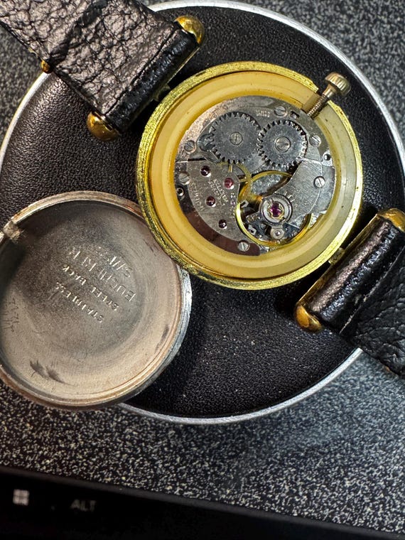 Vintage Bucherer Mechanical Watch: Swiss Made, Roman  display picture 1