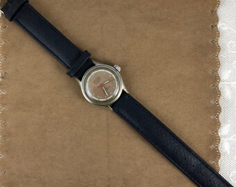 Montre Vintage Mécanique Royce Swiss Made - Cadran Blanc, Trotteuse Rouge, Boîtier 35mm - Bracelet Cuir Marron