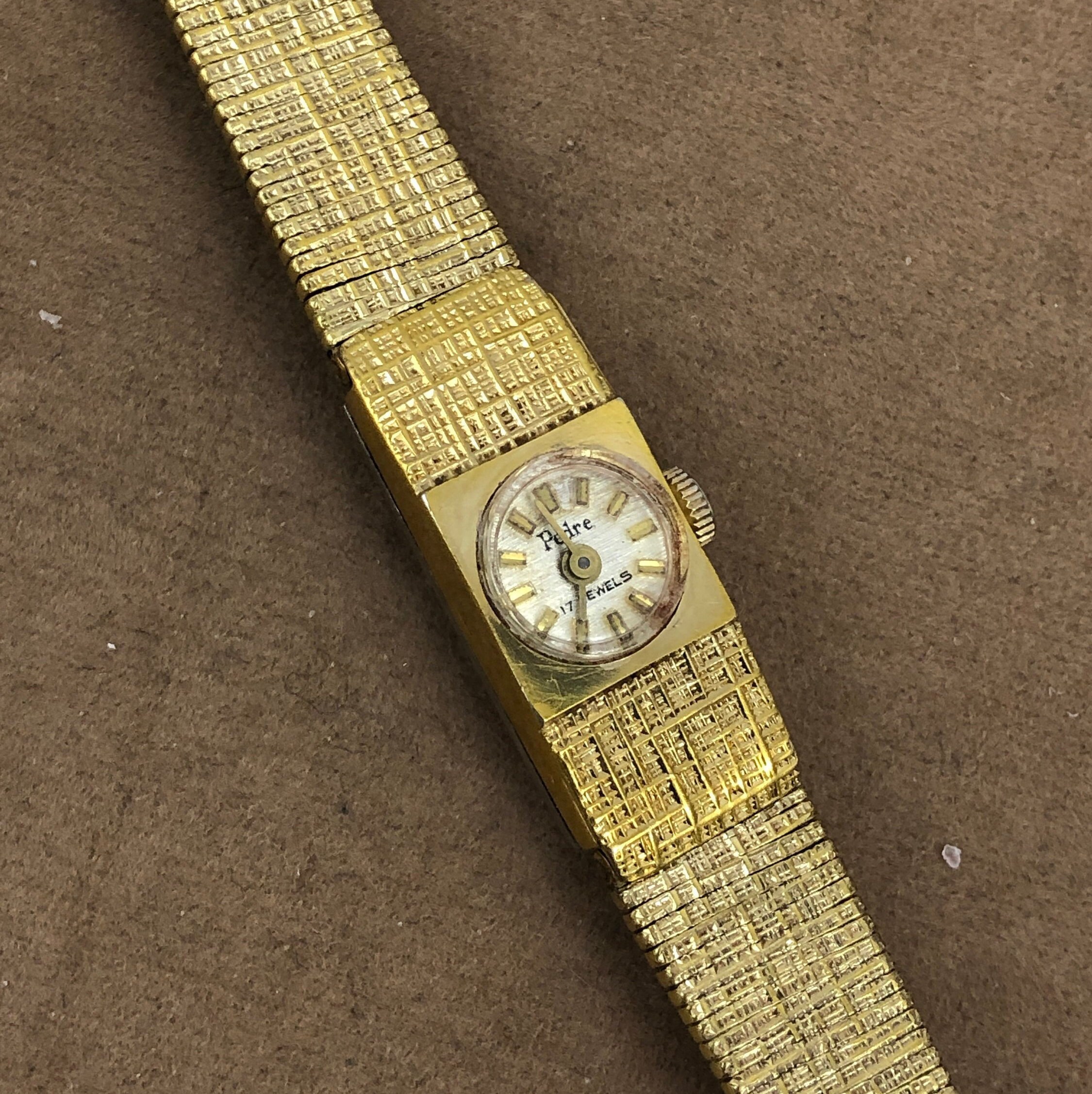 Vintage style Pedre ladies gold tone cuff bracelet watch NEW BATTERY Auction price result for pedre watch | Barnebys auction results main image 2