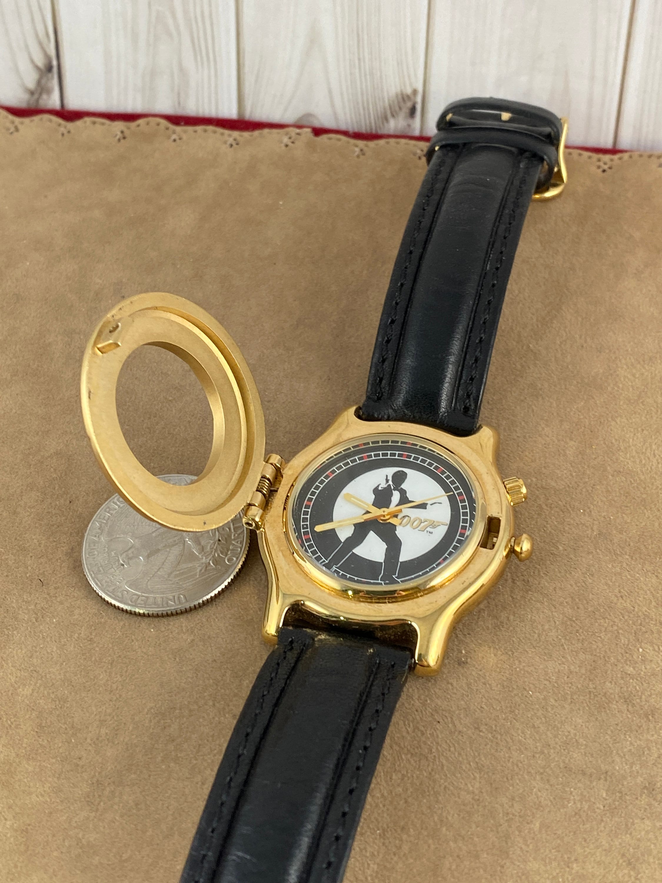 Vintage Fossil James Bond 007 Watch: Gold Edition, Limited 1997 - Etsy