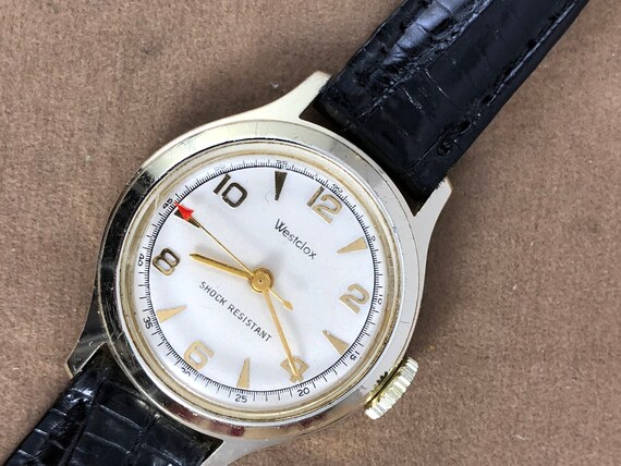 Sweeping second hand watch best sale