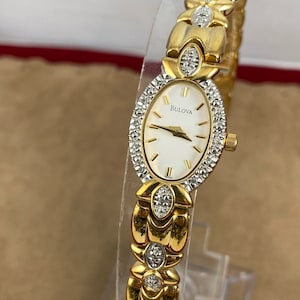 Vintage Bulova Watch Gold and Stainless Steel Case Ladies 