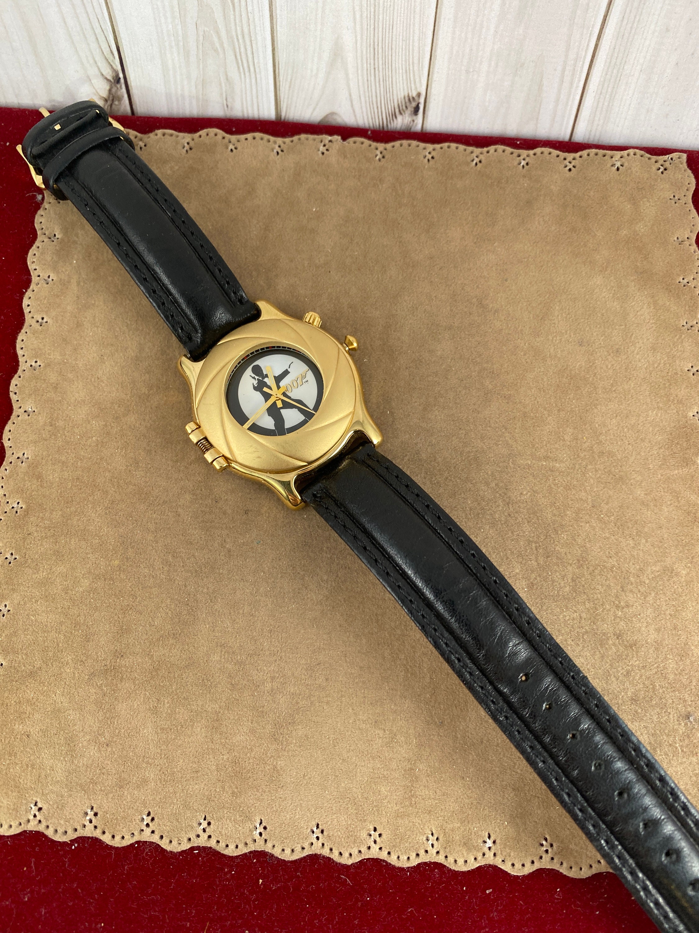Vintage Fossil James Bond 007 Watch: Gold Edition, Limited 1997 - Etsy