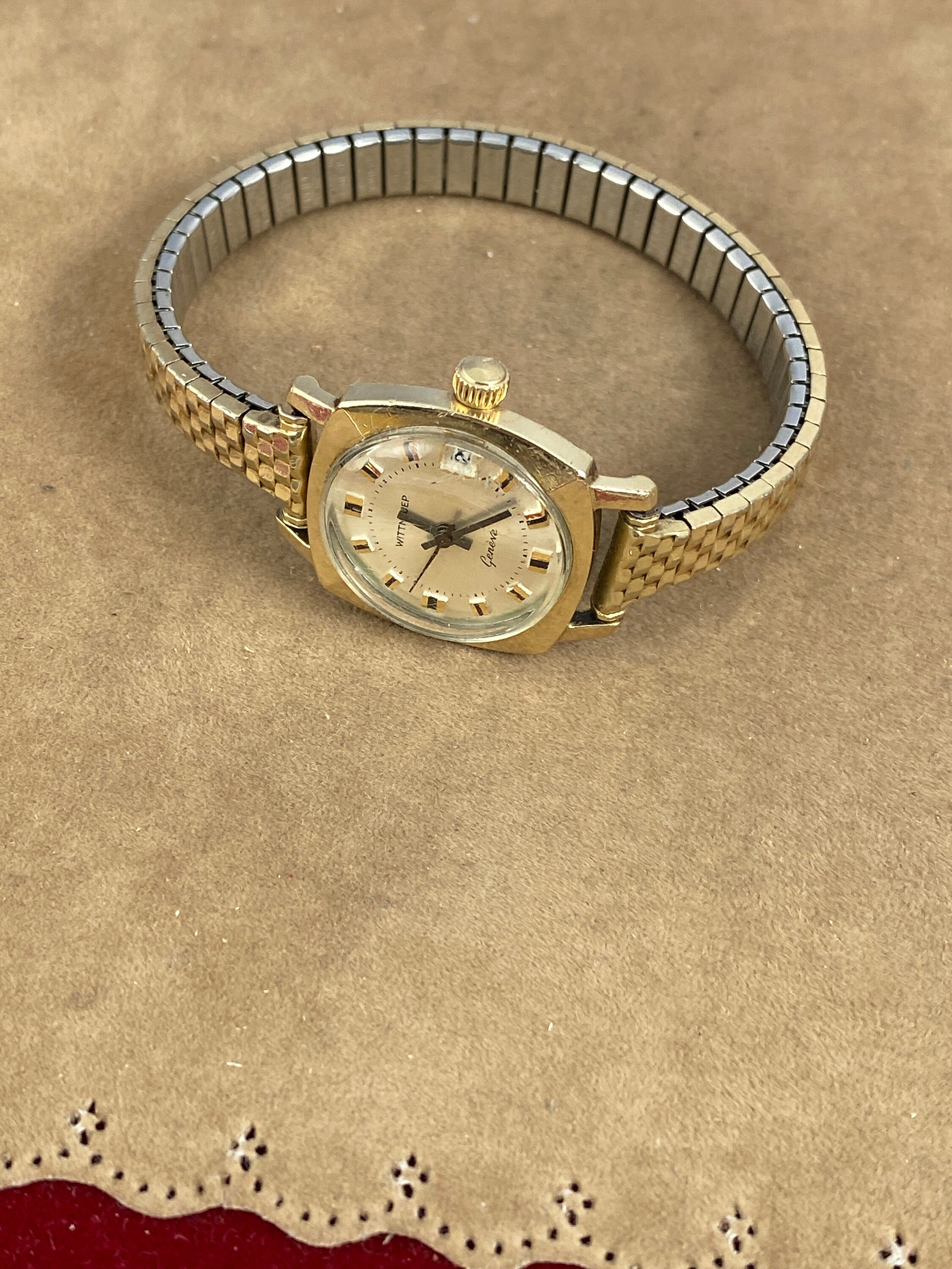 Vintage Wittnauer Diamond Accent Watch: 10K Gold Filled  display picture 1