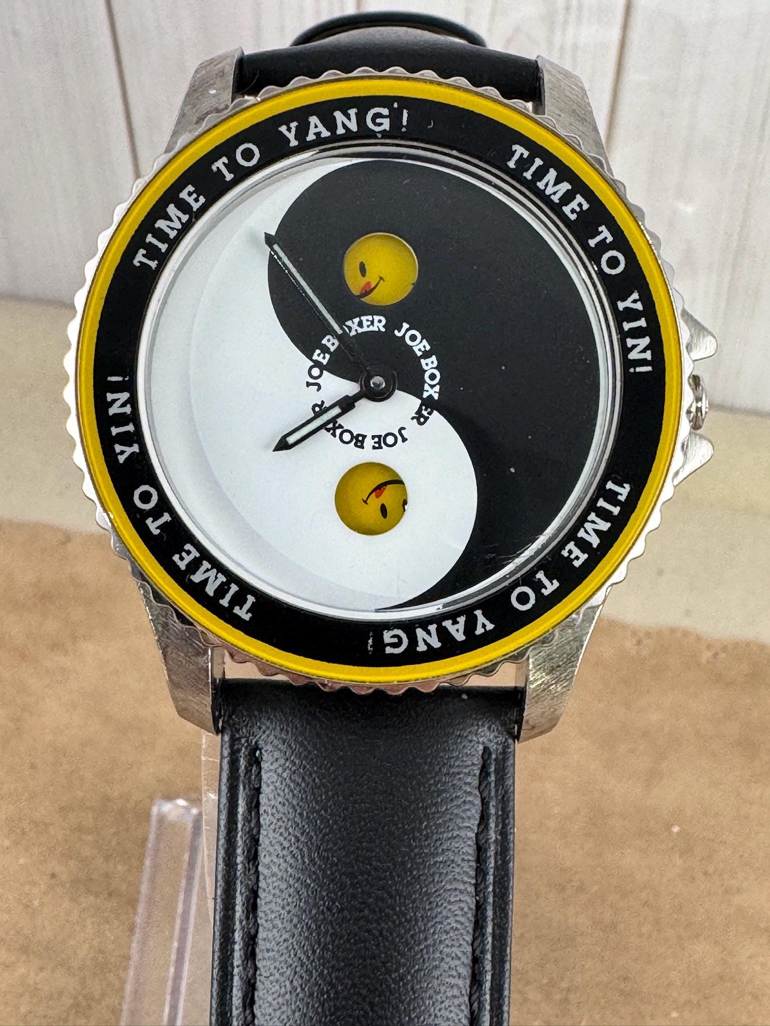 Vintage Joe Boxer Yin Yang Smiley Face Watch: Rotating Bezel