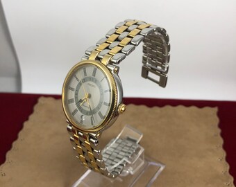 Vintage Extremely Rare SEIKO 2 Tone Gold and Silver Watch Vintage Extremely Rare SEIKO 2 Tone Gold and Silver Watch