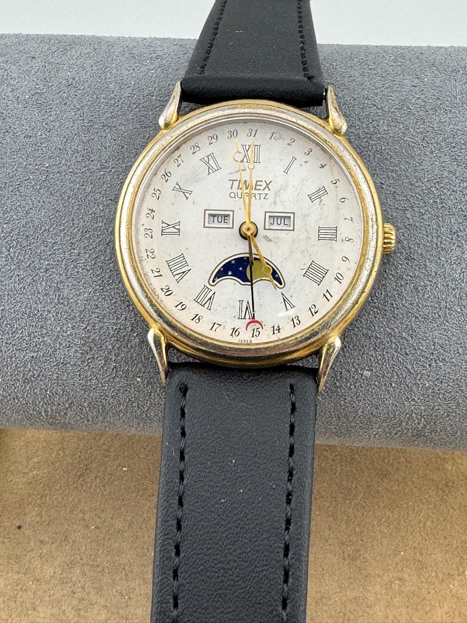 Vintage Timex Moon Phase Watch: Triple Date Calendar, Black