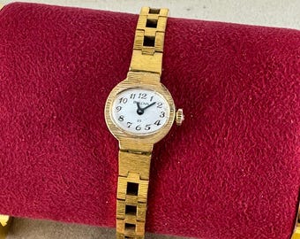 Vintage 1973 Bulova Göttin der Zeit Vergoldete Armbanduhr