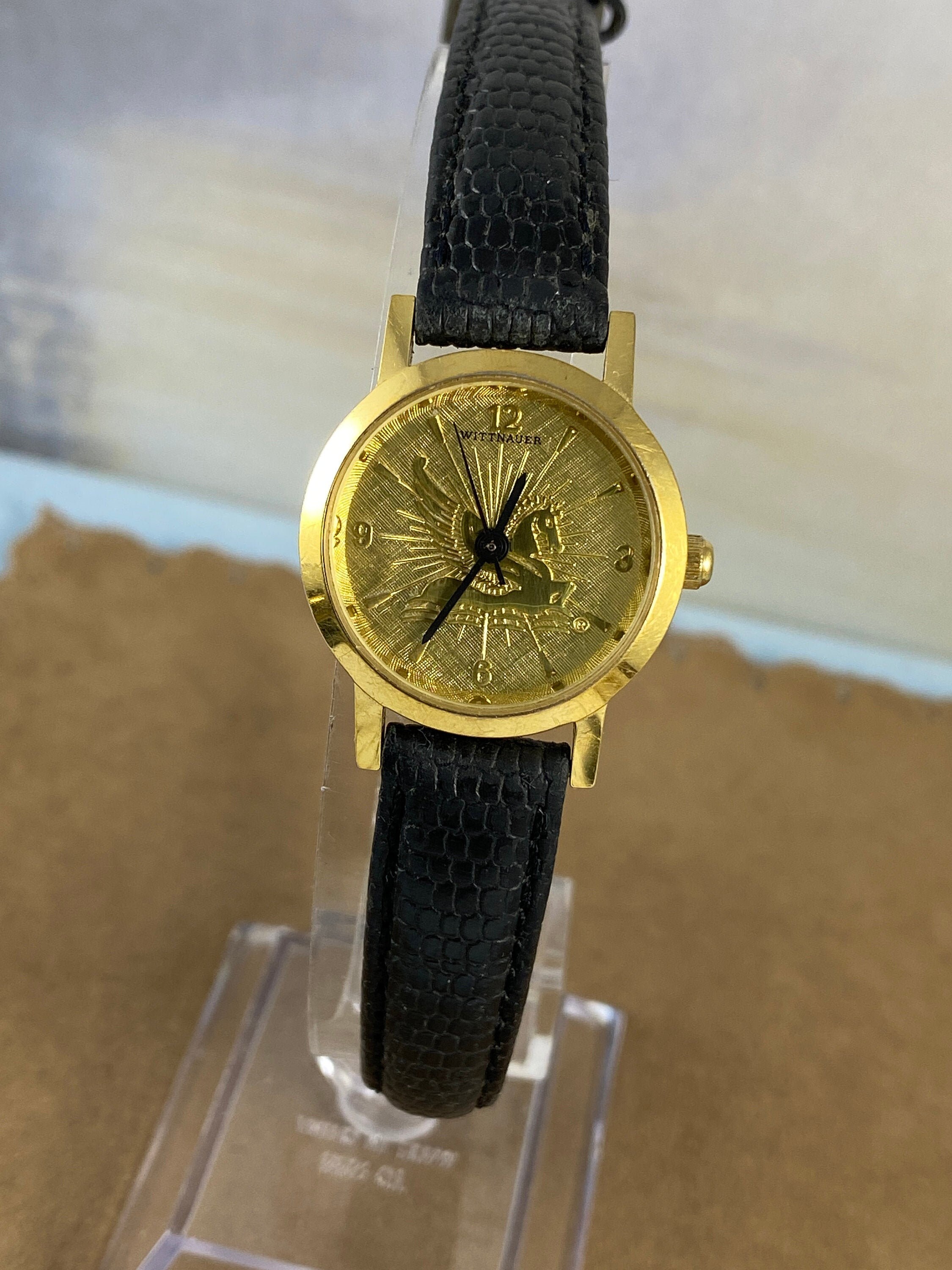 wittnauer pegasus watch