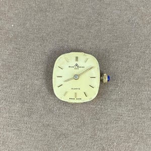 Baume and Mercier Quartz Watch Movement Swiss Made 6 Jewels BM5501 Sapphire Crown