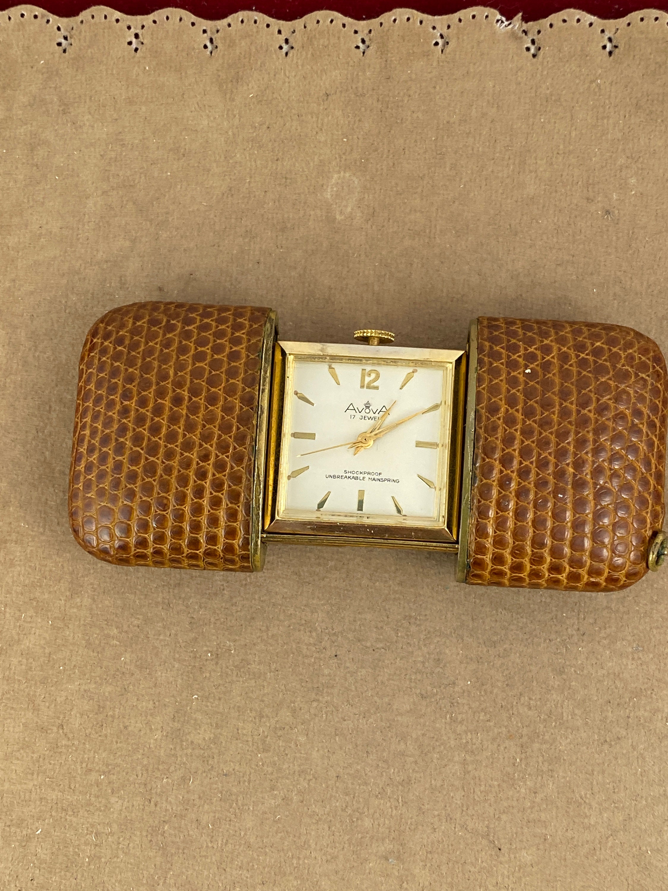 Vintage Avova 17Jewel Gold Tone Brown Lizard Skin Leather Slide Purse Watch Cognac Brown Lizard Leather Watch Strap main image 4