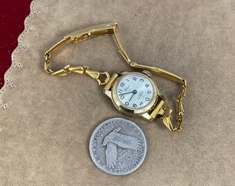 Vintage Felicia Swiss Incabloc 17 Jewel Anti Magnetic Shock Proof