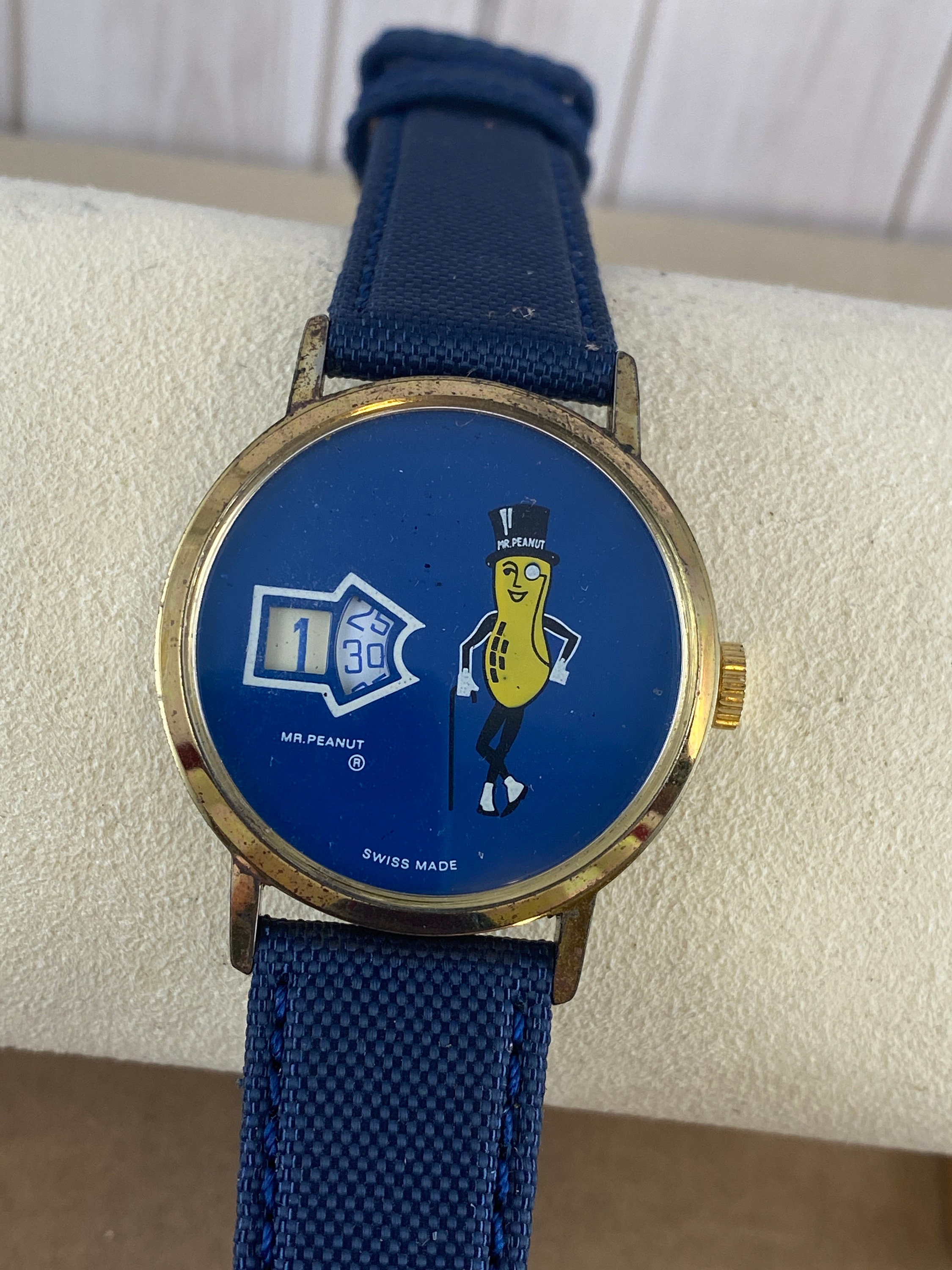 Vintage Mr. Peanut Jump Dial Watch: 1950s-60s Gold Tone Mechanical