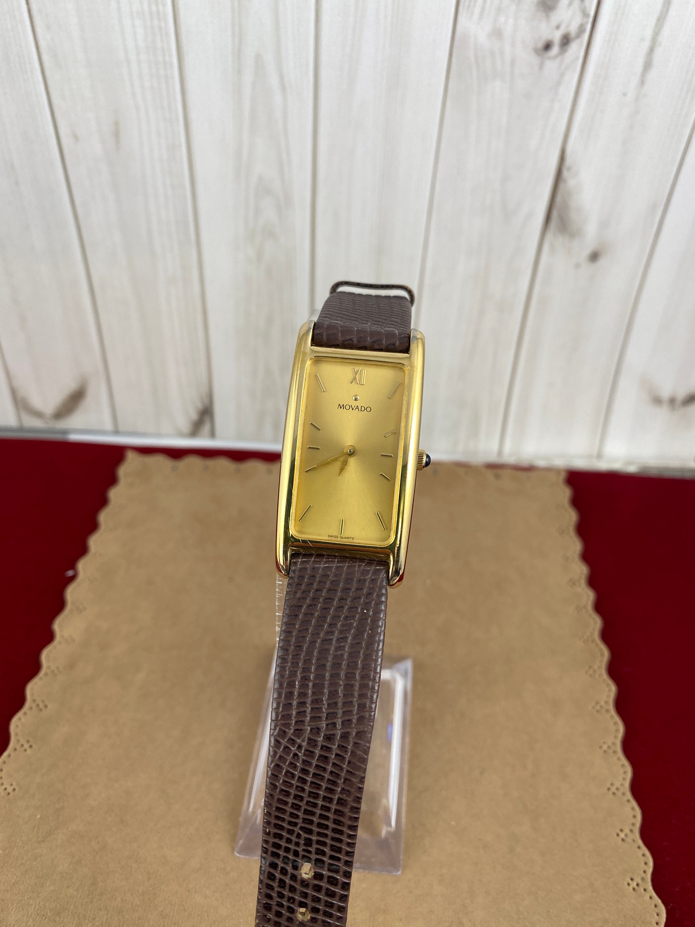 Vintage and Very Rare Movado 87.66.485 Gold Tank Champagne Dial