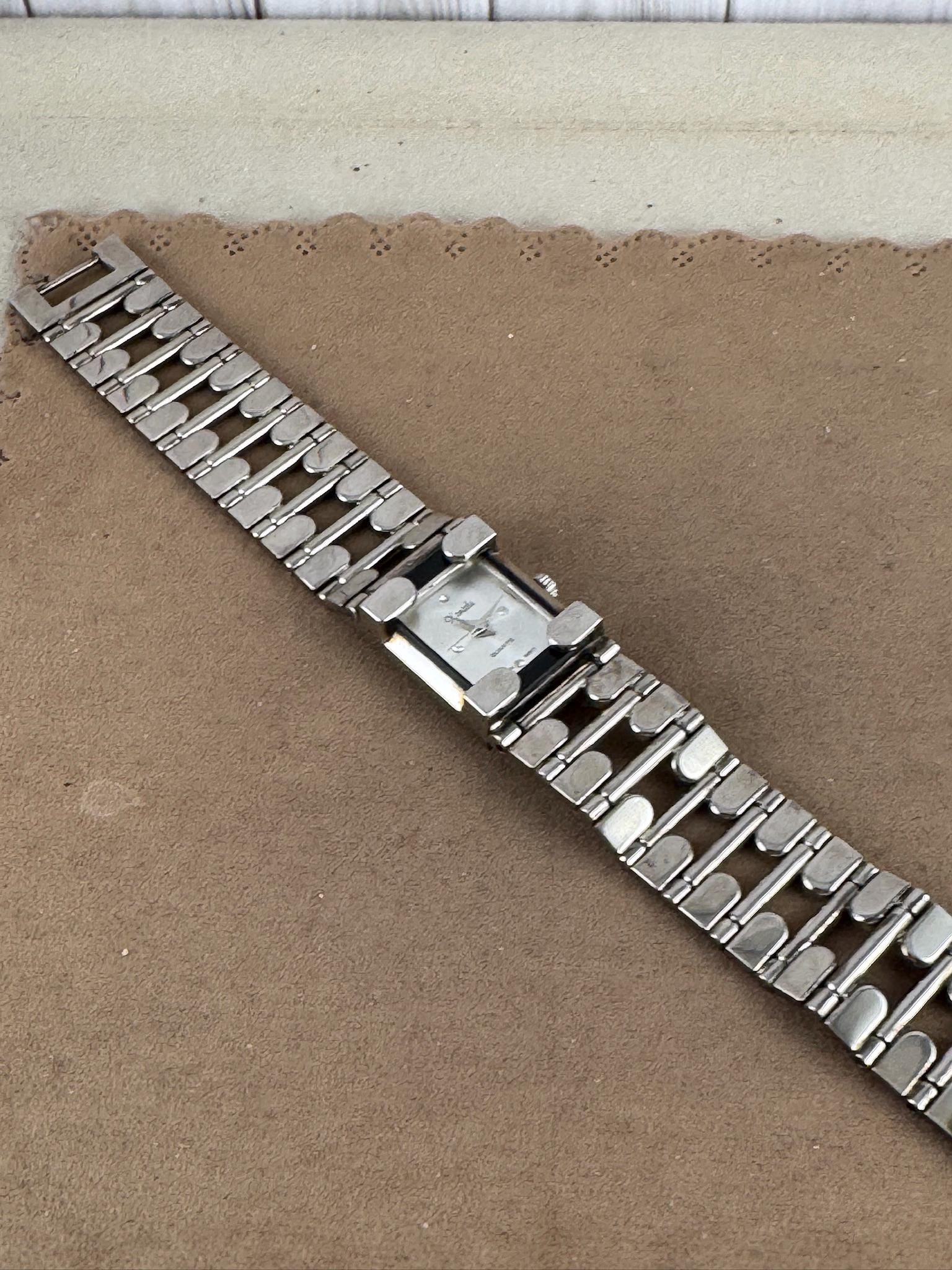 Vintage Ladies Xanadu Silver Square shape Face with Black outline quartz watch Xanadu Women main image 2