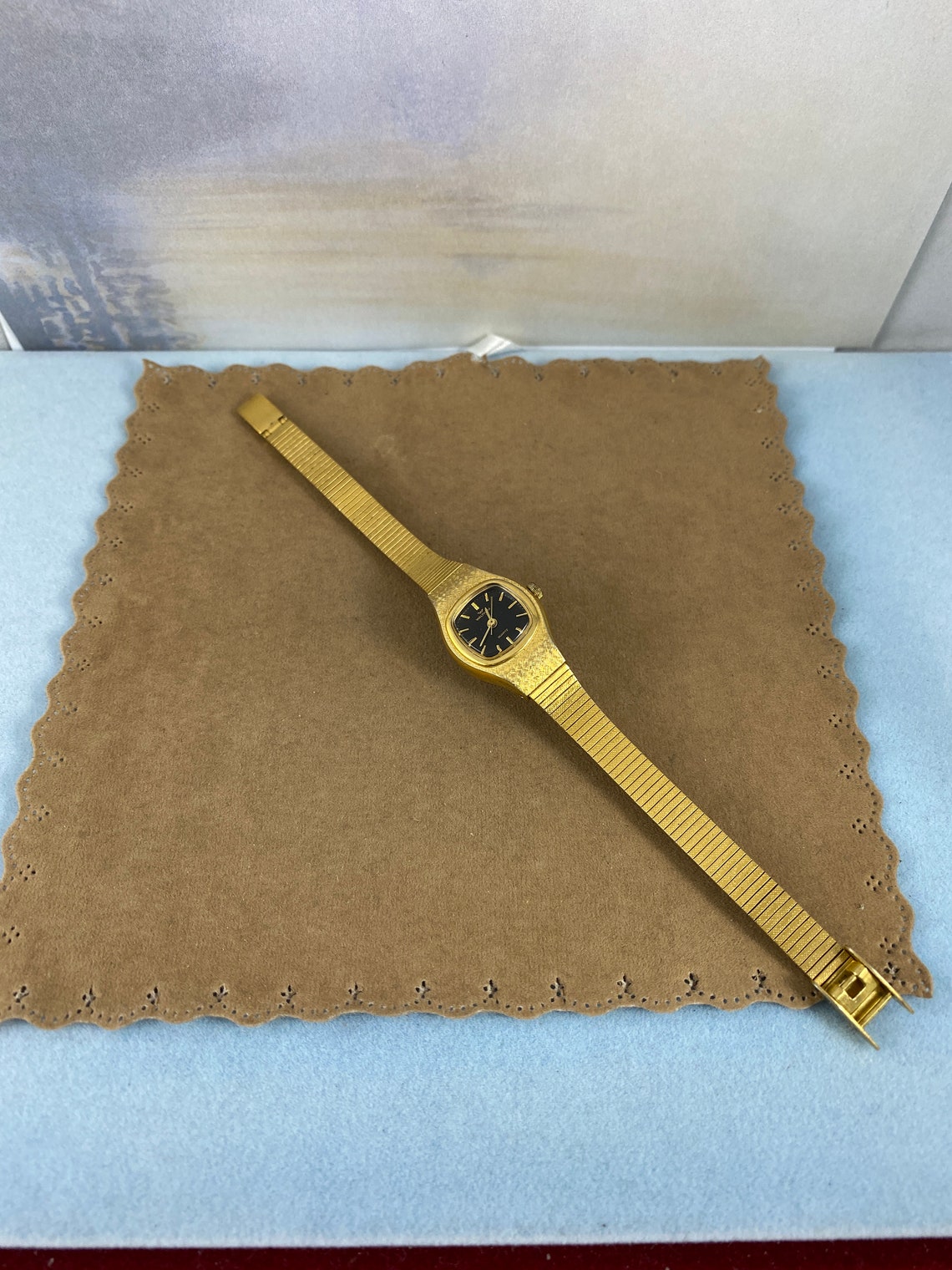 waltham watch base metal bezel stainless steel back