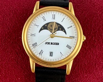 Vintage and rare, the 1995 Smiling Joe Boxer Moon phase watch Vintage Rare 1995 Smiling Joe Boxer Moon Phase Gold Tone  main image 3