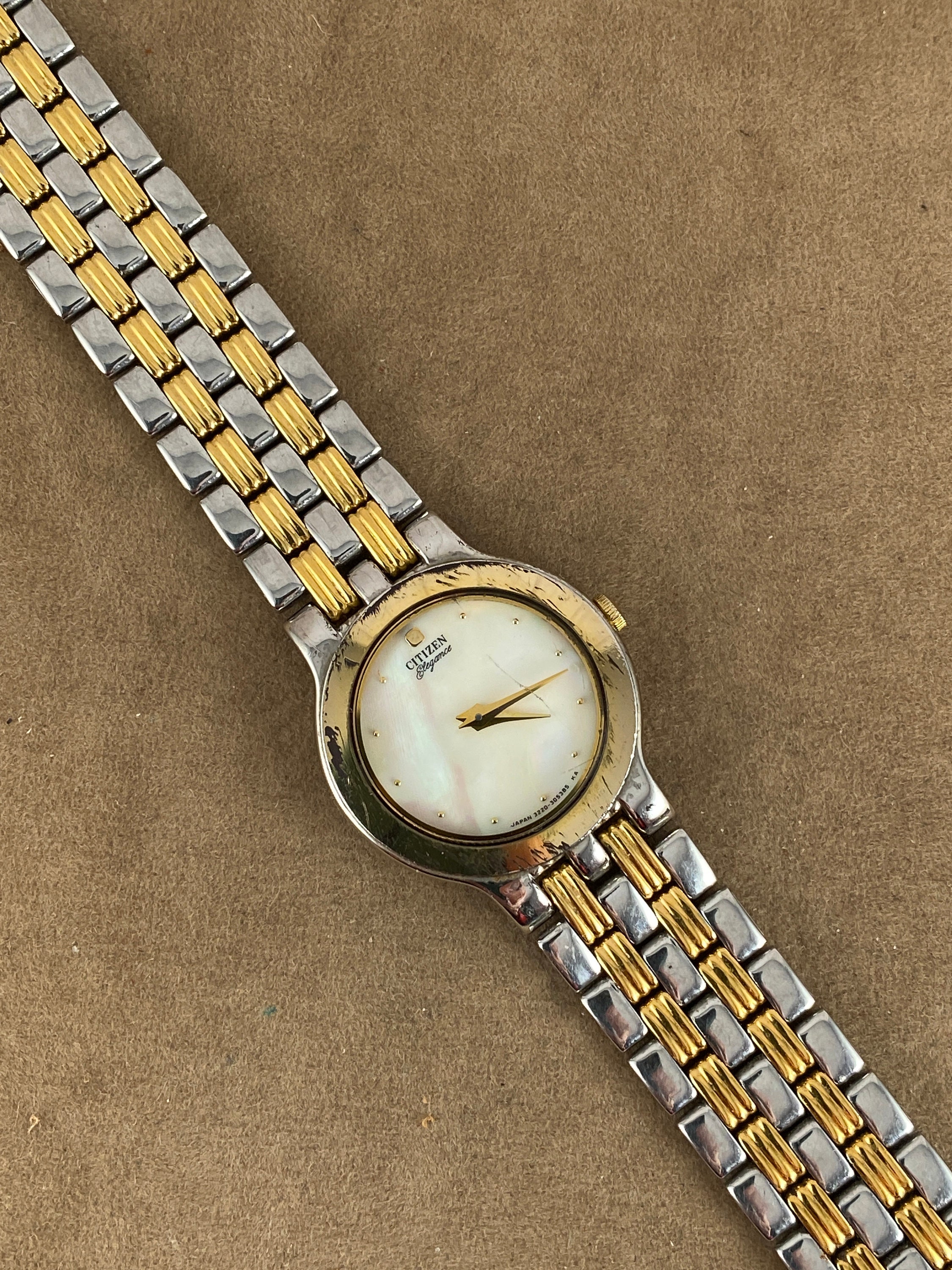 Vintage Citizen Watch: Mother of Pearl Face, Two-tone 