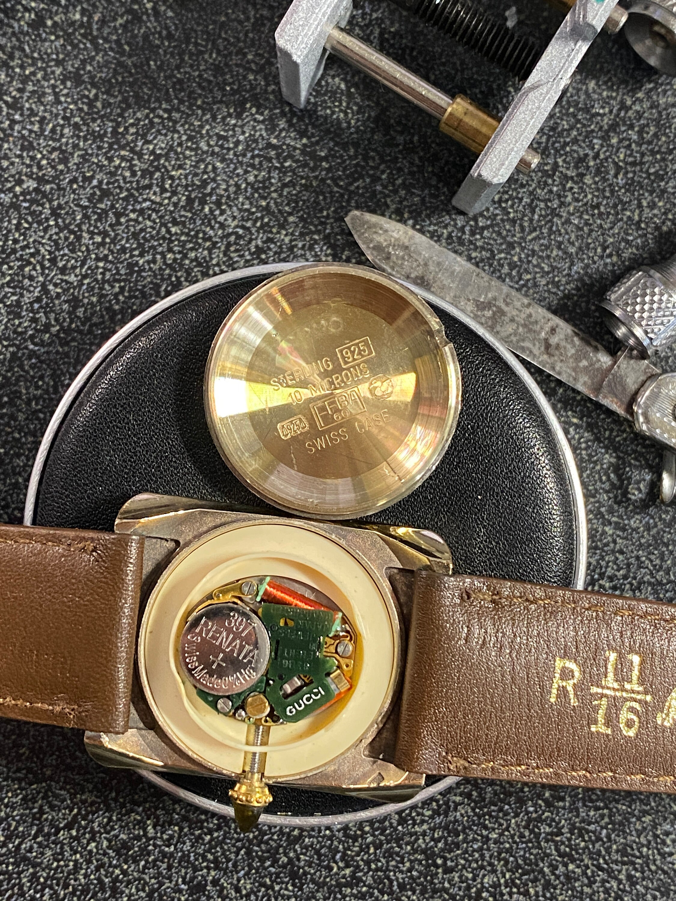 Vintage Original Rare 1970's Gucci Battery Powered Watch 925 Vintage Original Rare 1970's Gucci Battery Powered Watch 925