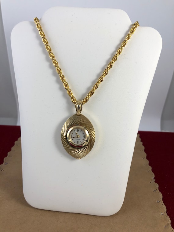 Vintage Caravelle 7 Jewel Gold Tone Pendant Watch in Oval