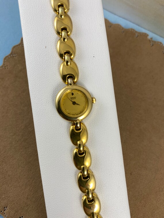 Seiko 18k gold watch women's Clearance