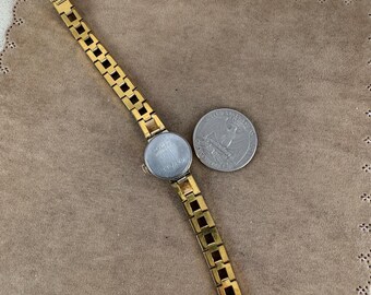 Buy Vintage 1973 Bulova Goddess of Time Gold Plated Bracelet  display picture 2