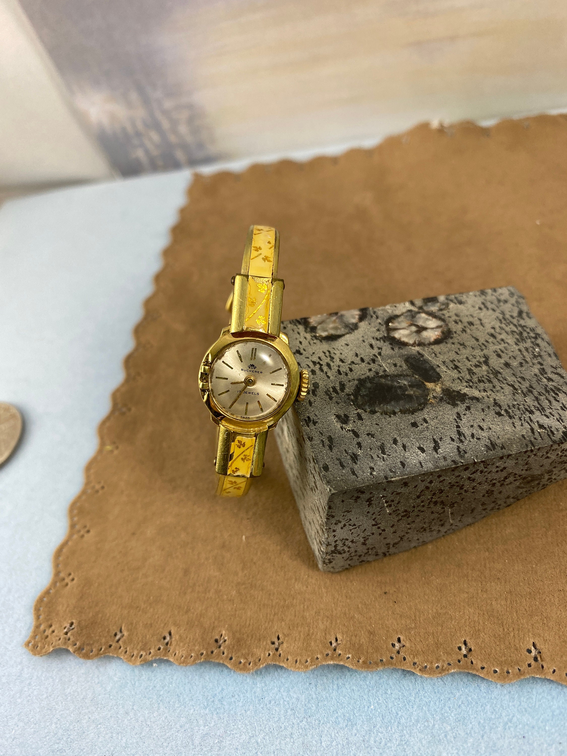 Vintage 1950's Bucherer 17 Jewels Swiss Ladies 10 Micron 18K