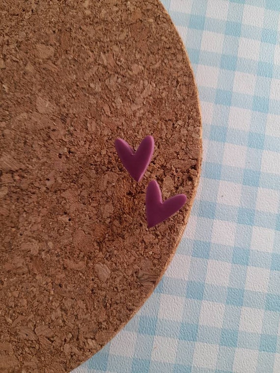 Purple dusky berry heart shaped stud earrings - autumn earrings  - polymer clay earrings - block colour earrings