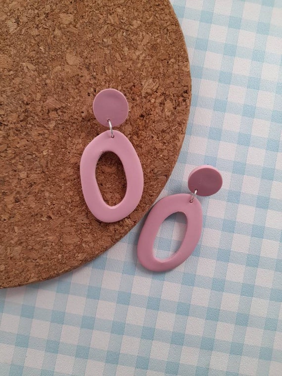 Light dusty pink organic oval earrings - autumn earrings  - polymer clay earrings - block colour earrings - donut earrings