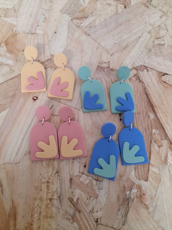 Abstract shape arch dangles earrings - clay arch earrings - matisse earrings - pastel arch earrings