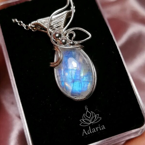 Rainbow Moonstone silver necklace. Wirewrap Rainbow Moonstone Elven necklace.Protection amulet.Fairy necklace