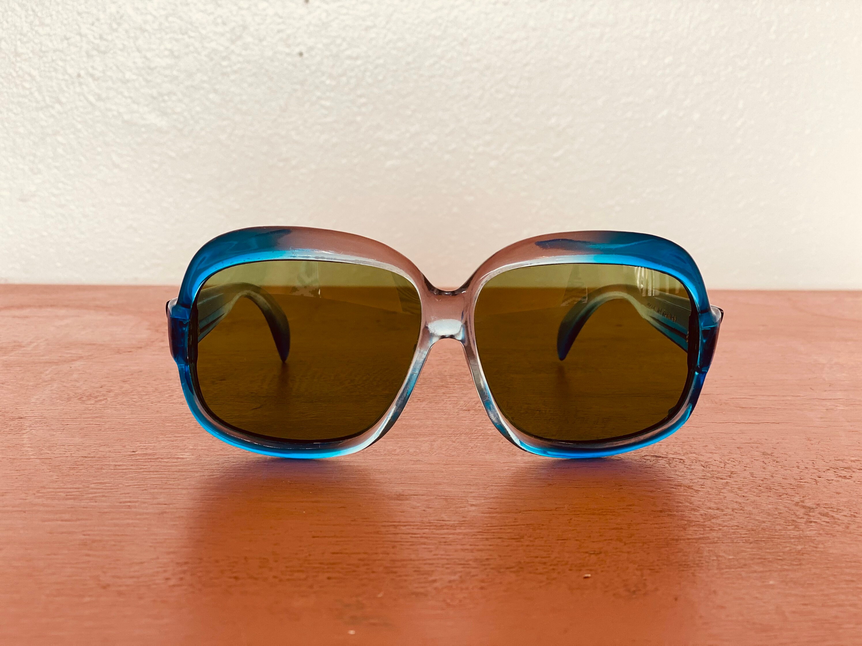 70s retro sunglasses