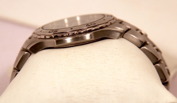 Vintage Citizen Quartz Watch: Blue Dial, Stainless Steel Bracelet