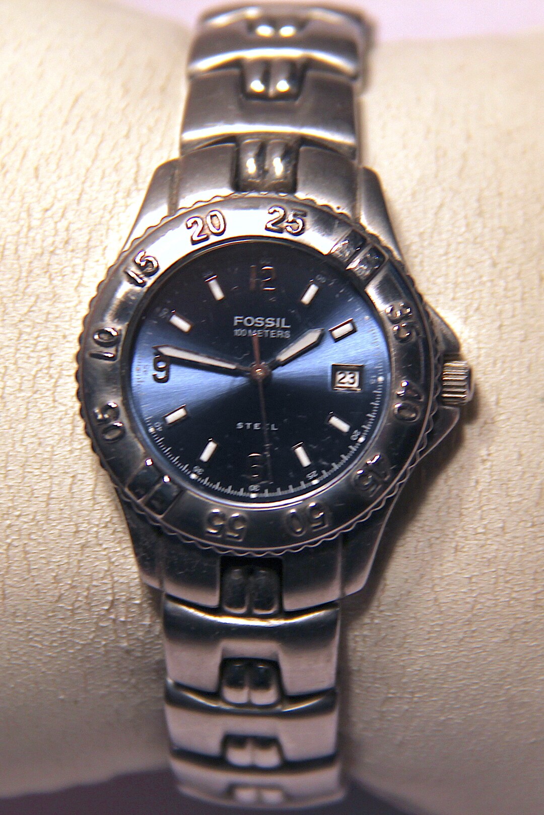 Buy Fossil Steel Ladies Watch: Blue Dial Rotating Bezel, Divers Style  Online in India