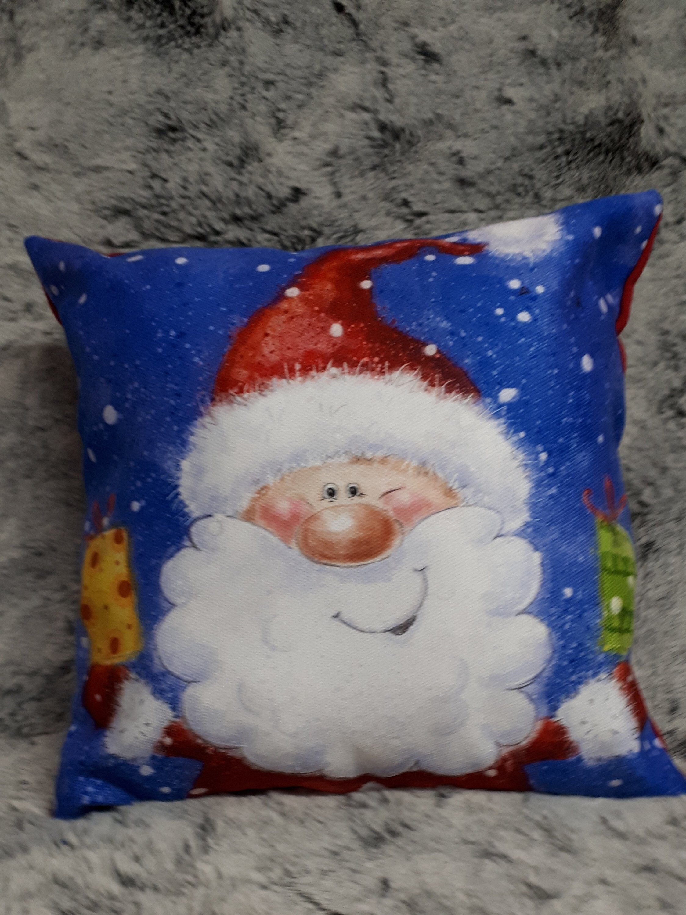 santa cushions