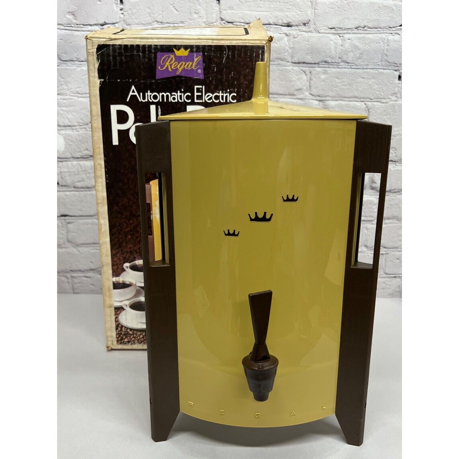 Free Shipping Anywhere In The Nation Vintage REGAL Poly Perk Coffee free-shipping-anywhere-in-the-nation-vintage-regal-poly-perk-coffee