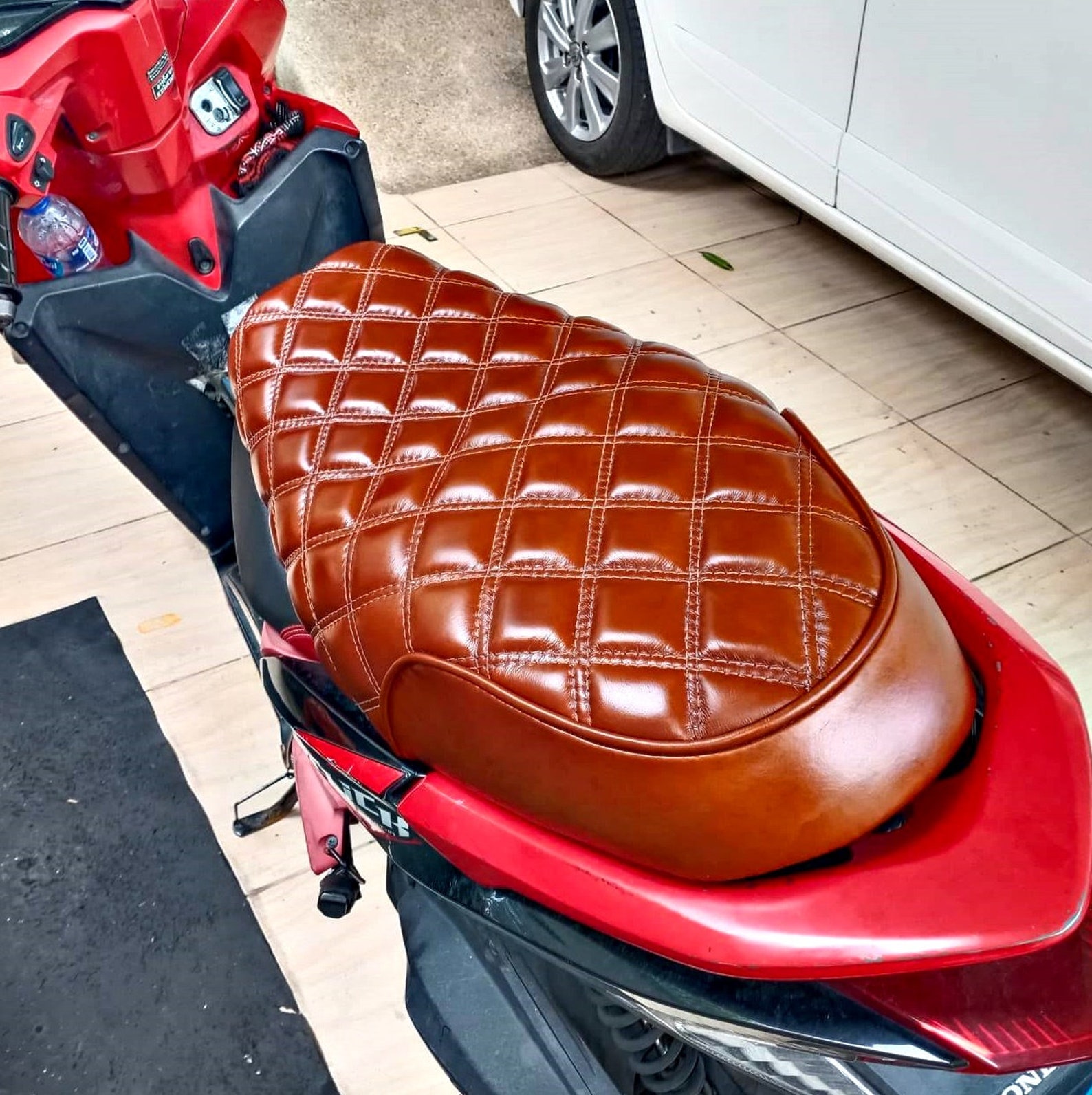 triumph thruxton dual comfort seat