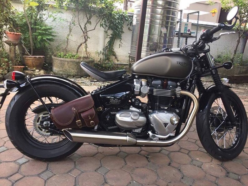 triumph bobber saddlebags