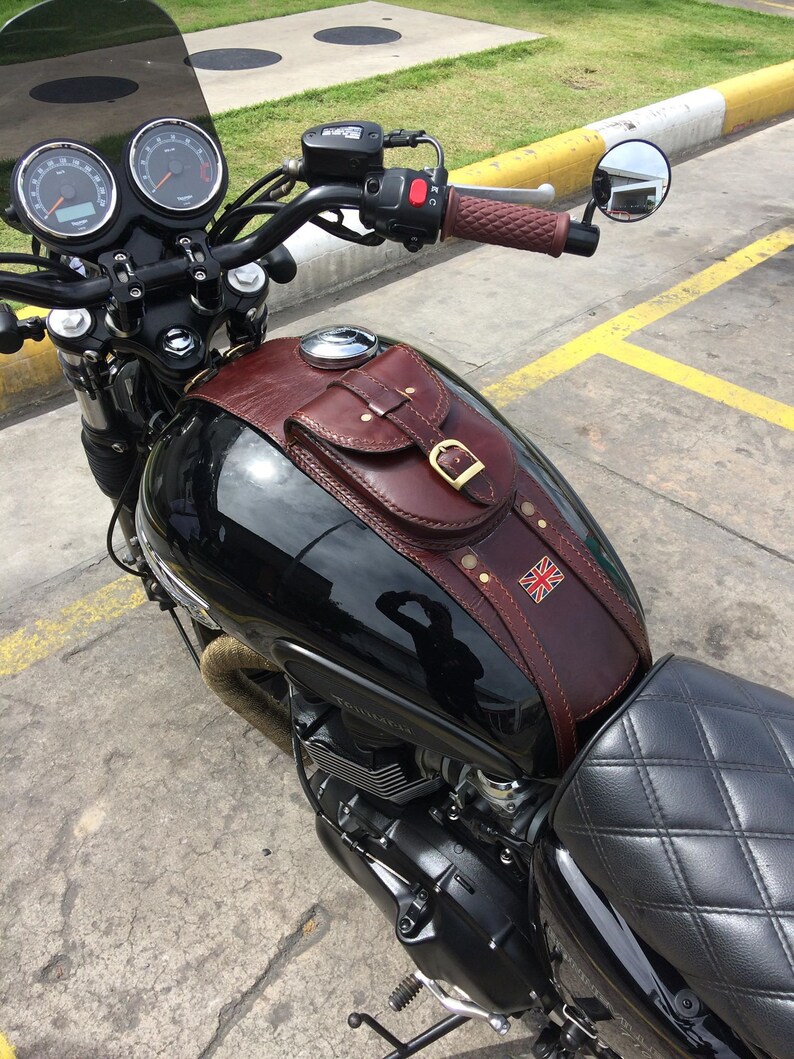 triumph thruxton tank bag