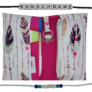 Windeltasche mit Name to go Wickeltasche XXL Zwillinge Federn Schnullerkette Fächer Windeletui Baby unterwegs Mädchen personalisiert Boho