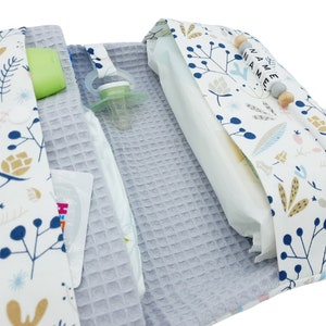Windeltasche mit Name für unterwegs Junge Mädchen - Wickeltasche mit Waffelpique - Pusteblume pastell Geburt Windeletui Baby personalisiert