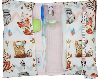 Windeltasche mit Name Datum für unterwegs Mädchen - Wickeltasche mit Waffelpique - Waldtiere Reh rosa Geburt Windeletui Baby personalisiert