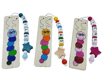 Marcapáginas pintado a mano personalizado con nombre - Gusano lector - para niñas y niños - Regalo de matrícula escolar para escolares primeros lectores