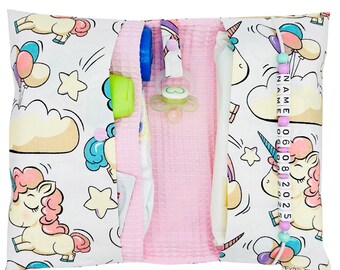 Windeltasche mit Name für unterwegs Mädchen Wickeltasche mit Waffelpique Einhorn Regenbogen rosa Geburt Windeletui personalisiert Windeletui