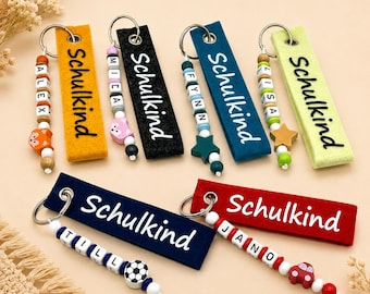 Felt keychain "Schoolchild" personalized with name - free choice of color and motif - school bag, first day of school, school cone, name tag