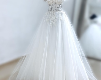 Elegant  A-Line Lace  Wedding Dress Plus Size Bridal Gown